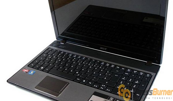 Cara mengatasi laptop blank hitam