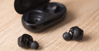 Cara Pairing Earbuds Bluetooth Kanan dan Kiri